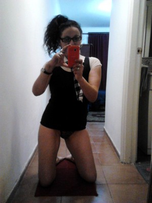 Coni promotora  Damas de compa&ntilde;ia en Chile, escort o acompa&ntilde;antes femeninas en Santiago |  Coni promotora hot lunes a viernes 13 a 21 horas privado independiente, $10.000.- inlcuye besitos caricias sexo oral vaginal americana     