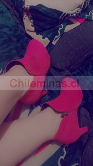 Barbiee69 Damas de compa&ntilde;ia en Chile, escort o acompa&ntilde;antes femeninas en Vitacura |  Pack de mis pies bellos a 10 mil video personalizado , Fetiches fantasias de mis pies hermosos tatuados